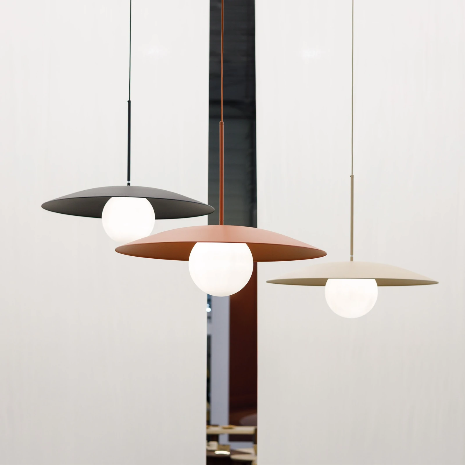Ceiling light SLATE 15 W – sphere, orange, milky glass