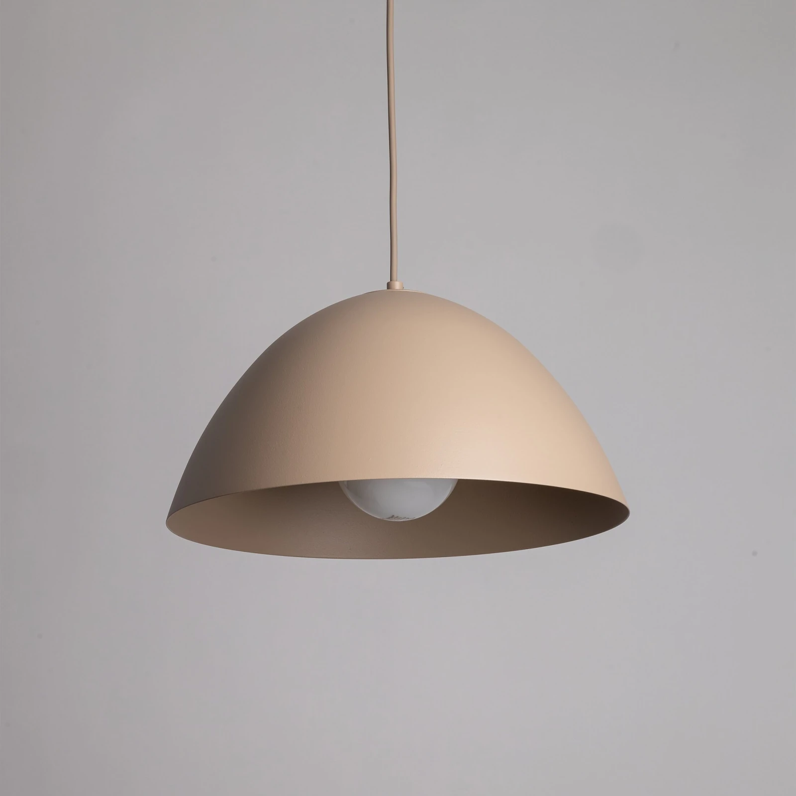 FARO pendant light – beige metal shade, classic form