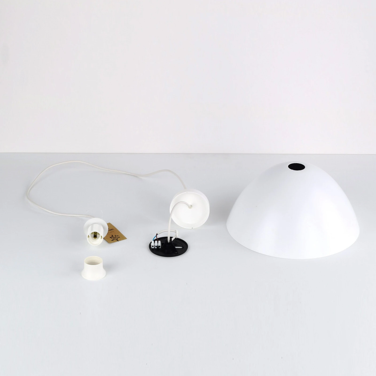 Pendant light 34 cm – white, classic shade