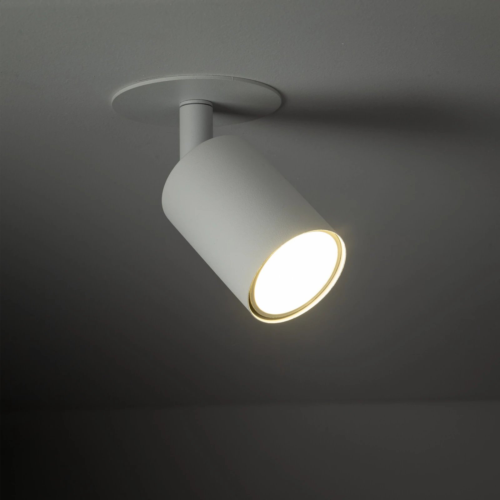 NEX 10 W wall light – white adjustable GU10 spotlight
