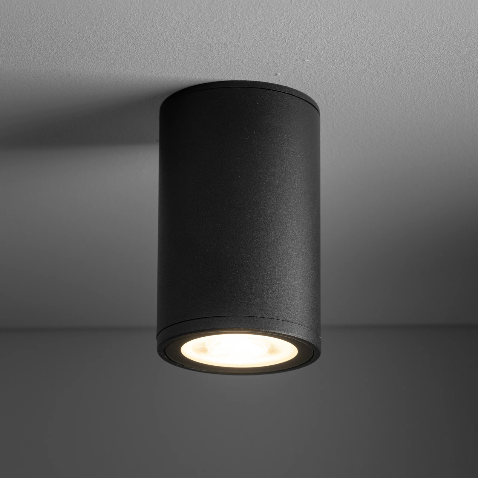 FLARE lubinis šviestuvas 10 W, juodas, GU10