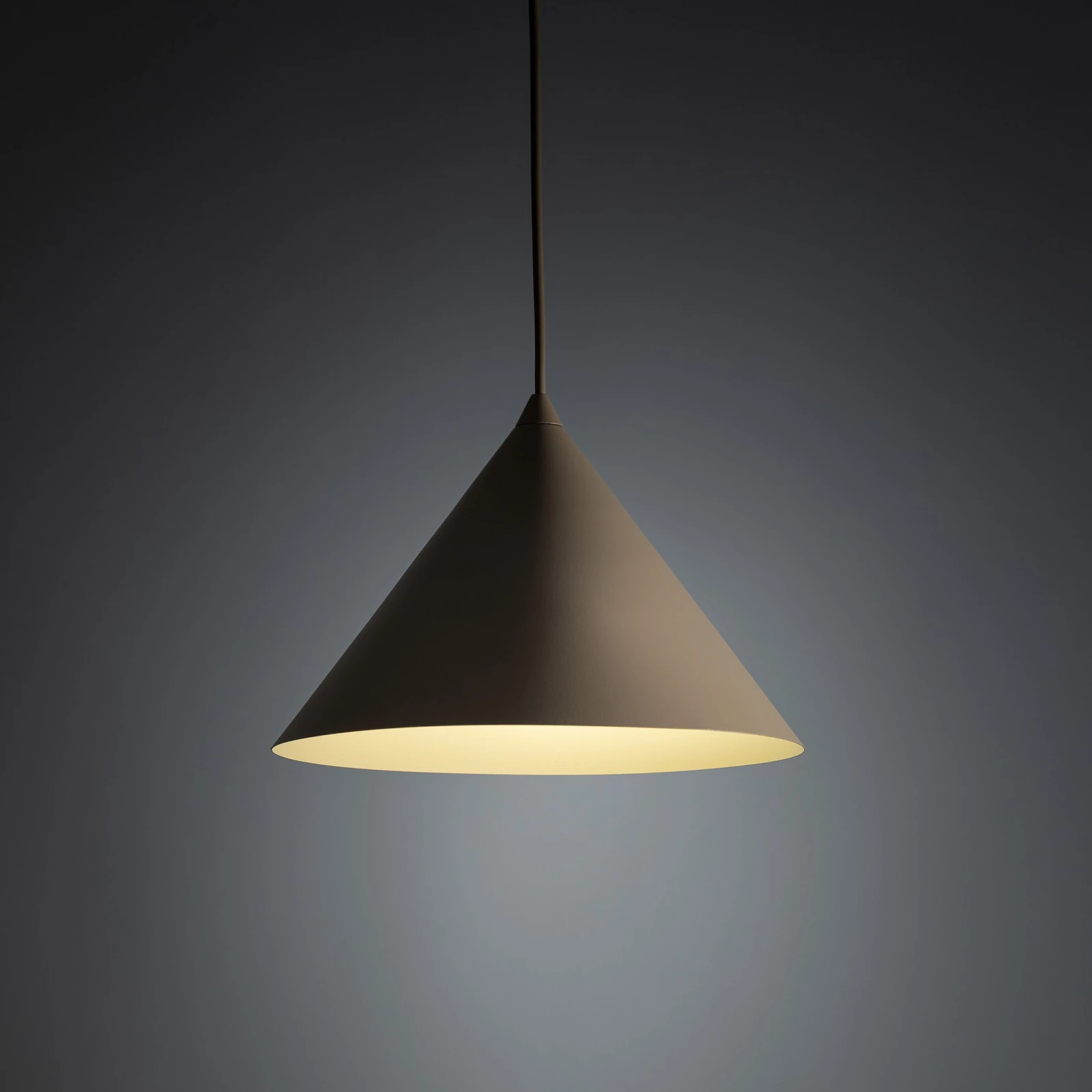 Pendant light M – cone shape, salmon, E27