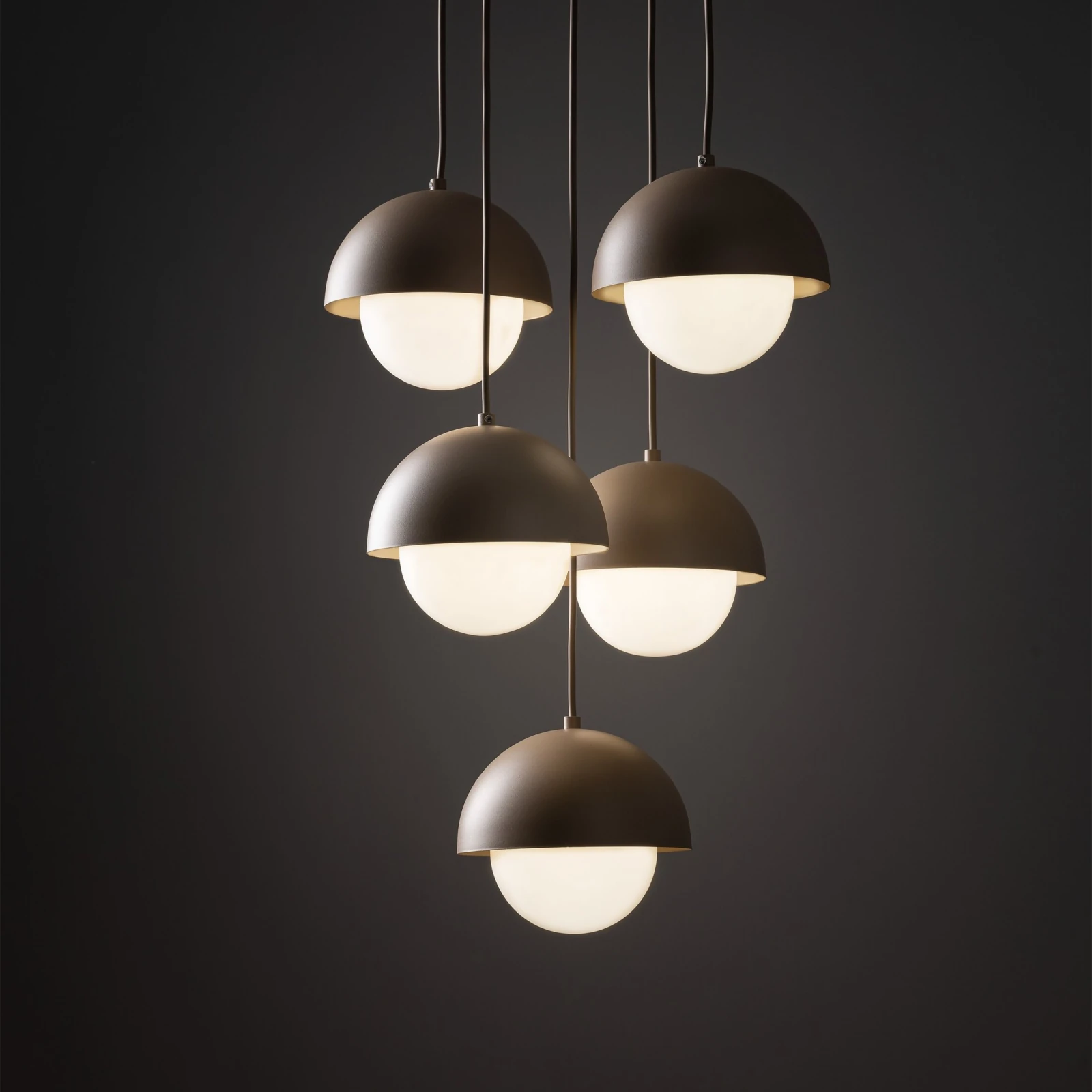 Pendant light 5xG9 – beige, milky glass details