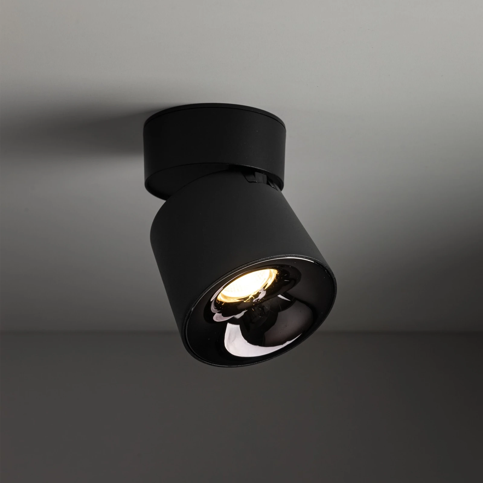 KYOTO LED ceiling light 12W – cylindrical, black, adjustable beam