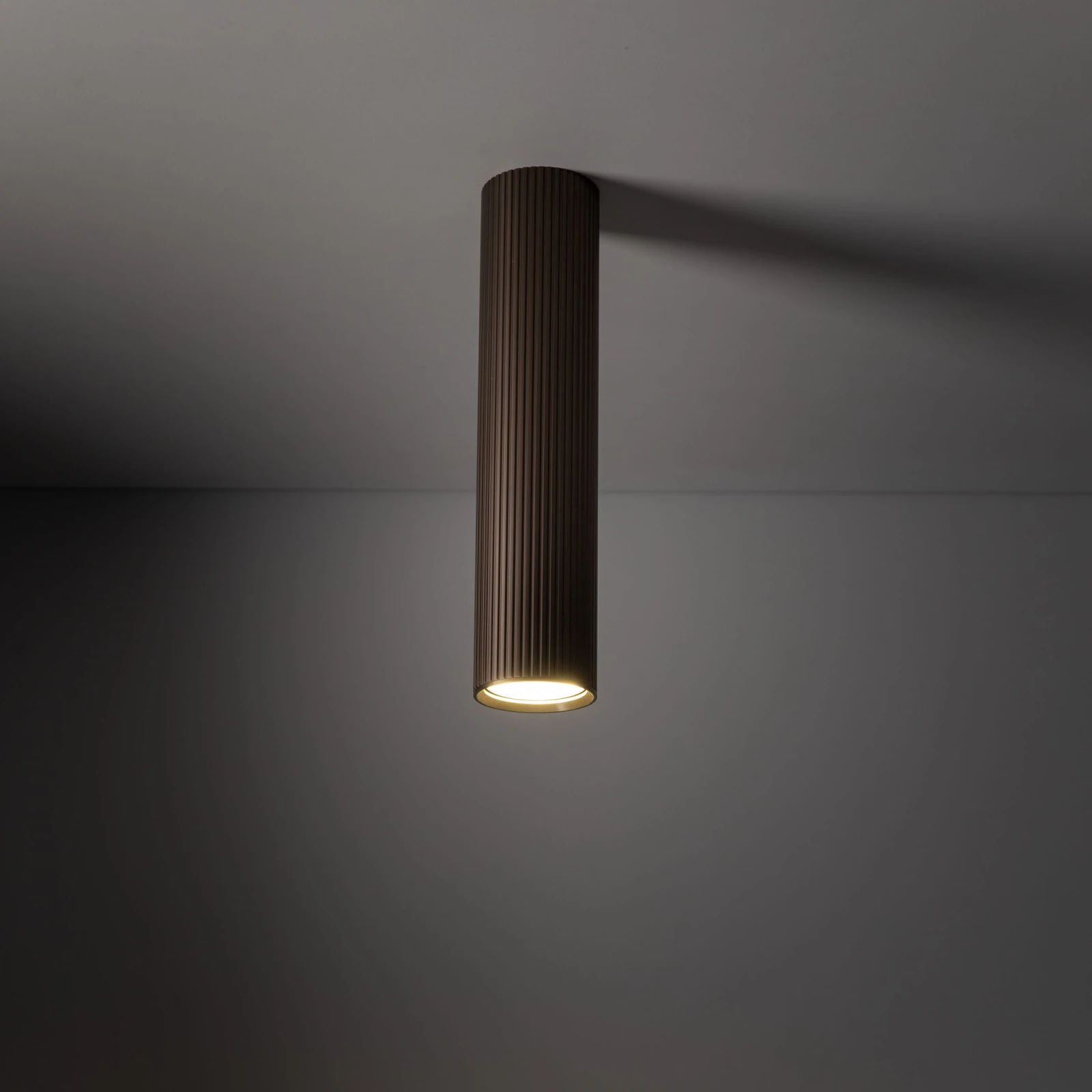 TUNE L ceiling light – cylindrical, brown, GU10