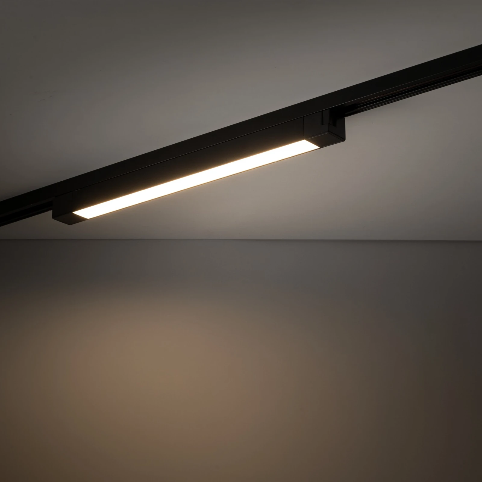 TRACER PANEL 30 W bėginis LED šviestuvas, juodas, 3000 K