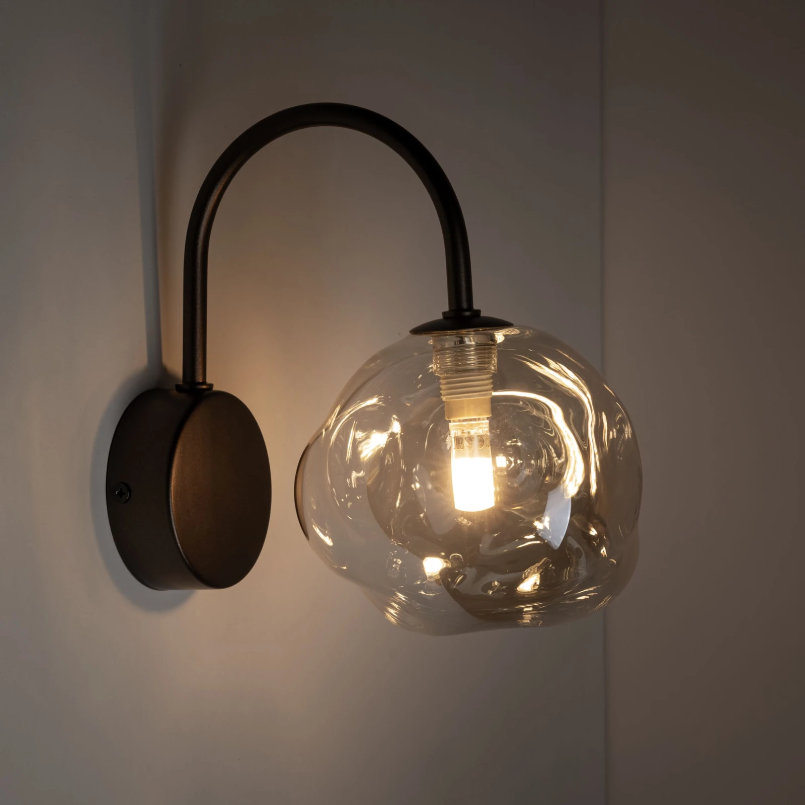 Wall light 1x8 W – irregular glass, brown