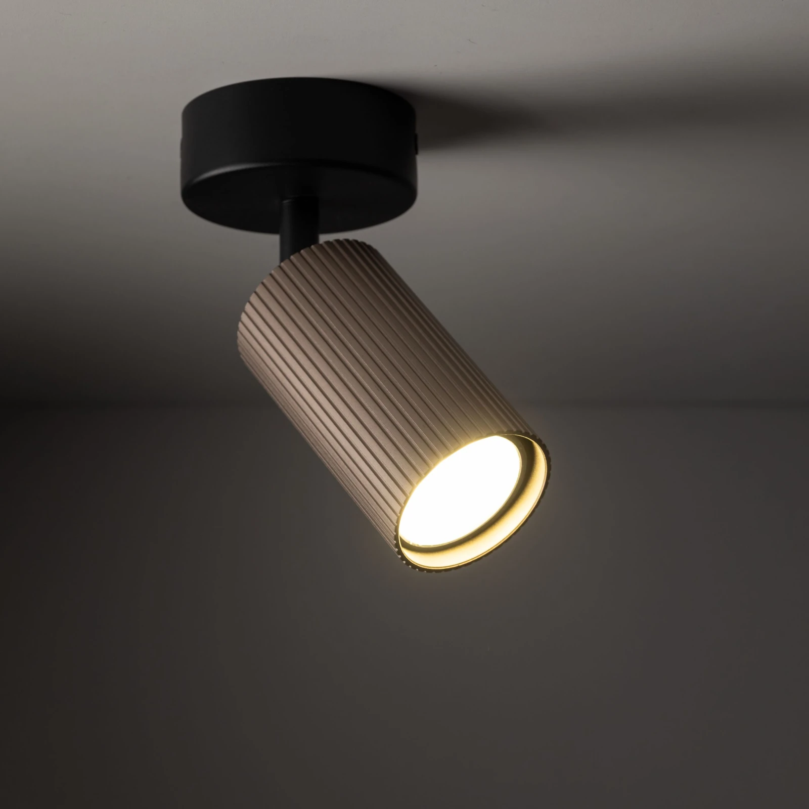 Ceiling spotlight 1xGU10 – cylindrical, brown, adjustable