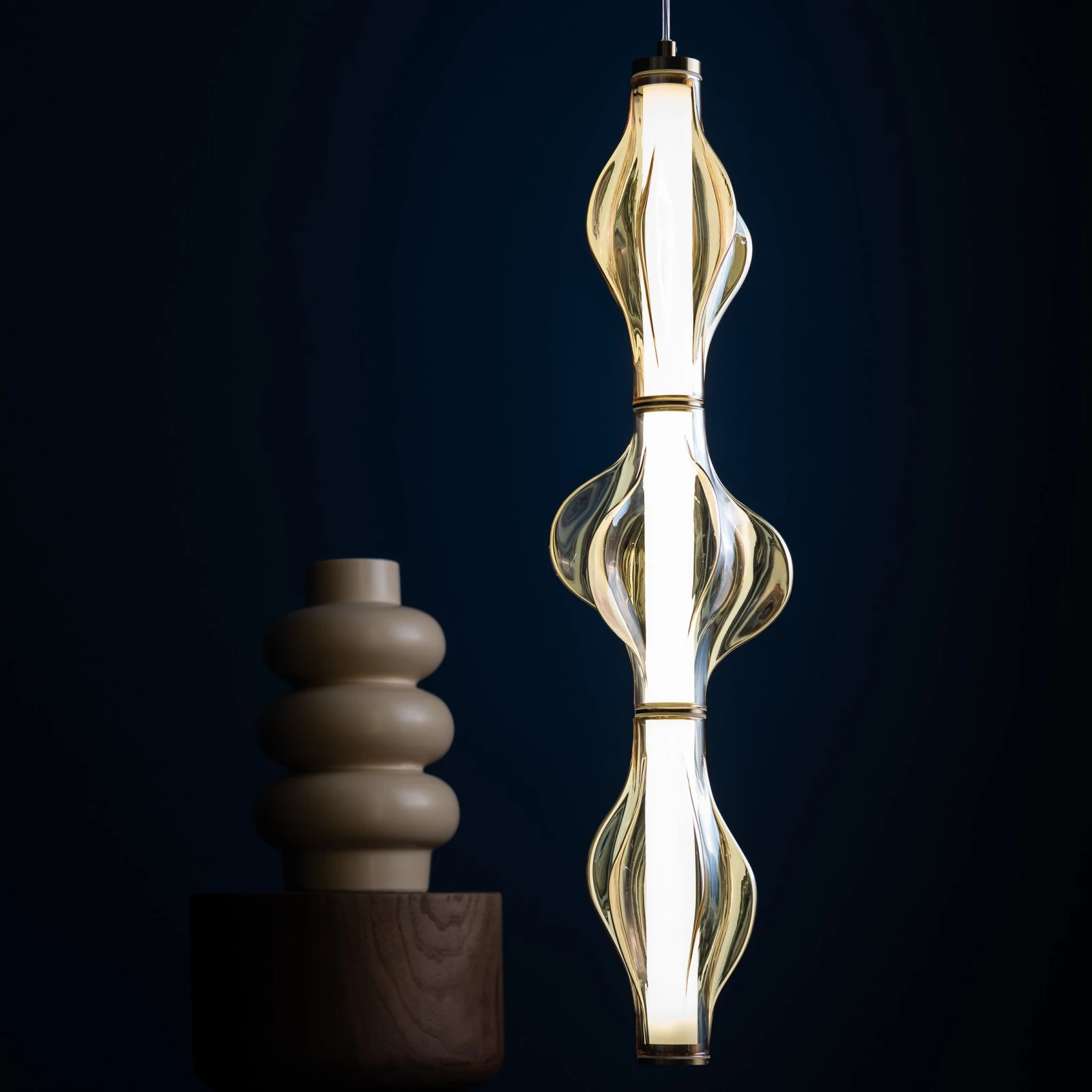 Pendant LED light 22 W – diamond glass, brass finish