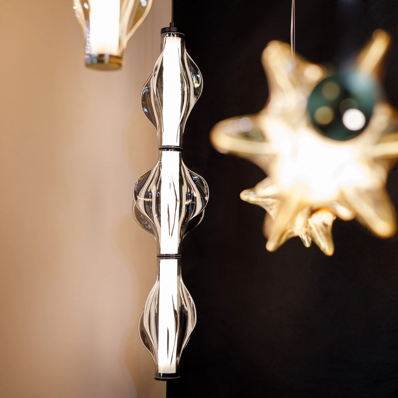 Pendant LED light 22 W – diamond glass, black finish