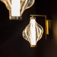 Wall LED light 8 W – diamond glass, brass finish - Image 3