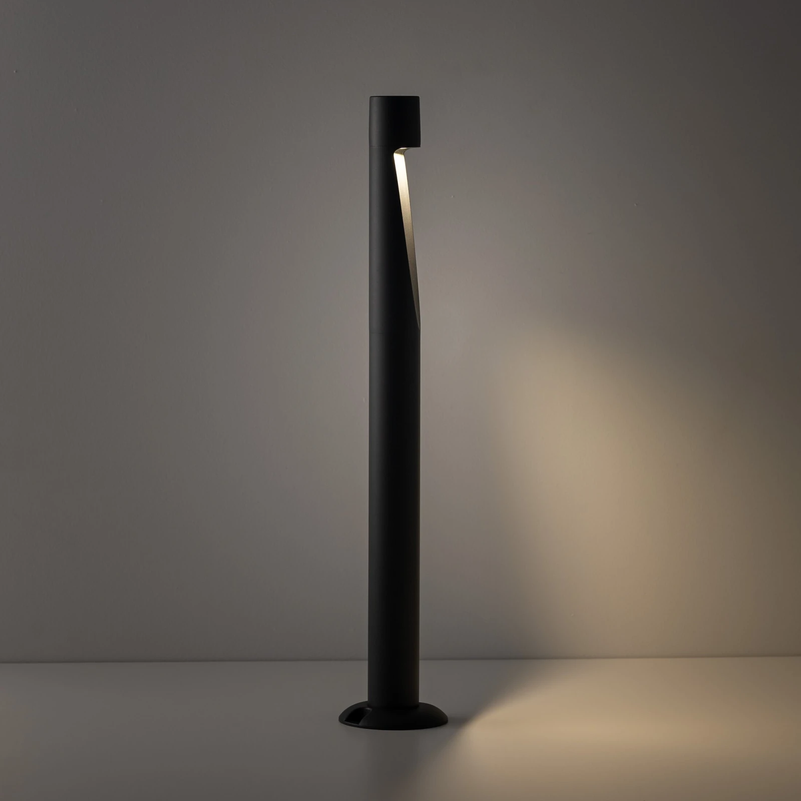 Outdoor floor lamp SENA M 5 W – cylindrical, anthracite, IP65