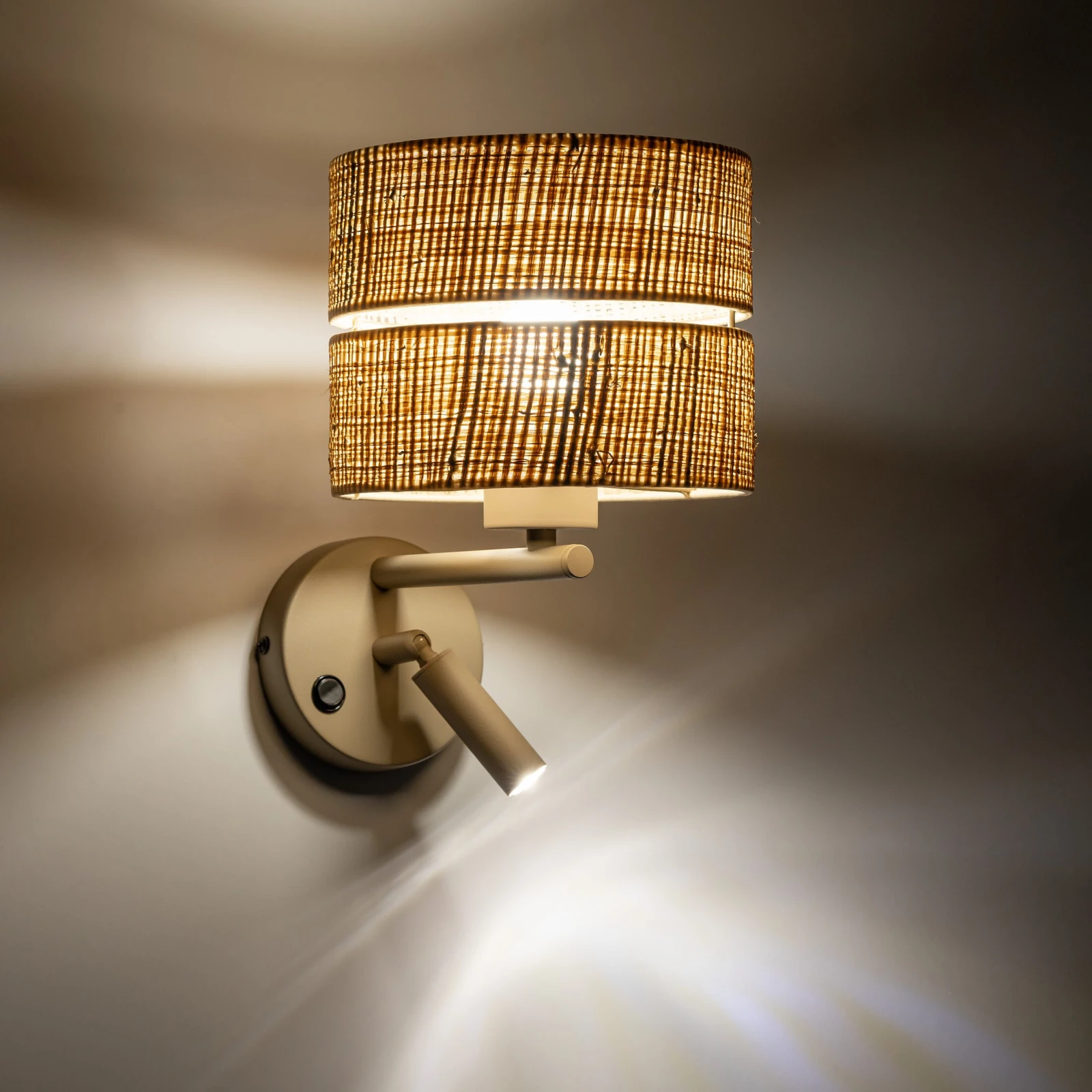 Wall light 1xE27+G9 – beige, rattan shade, adjustable beam