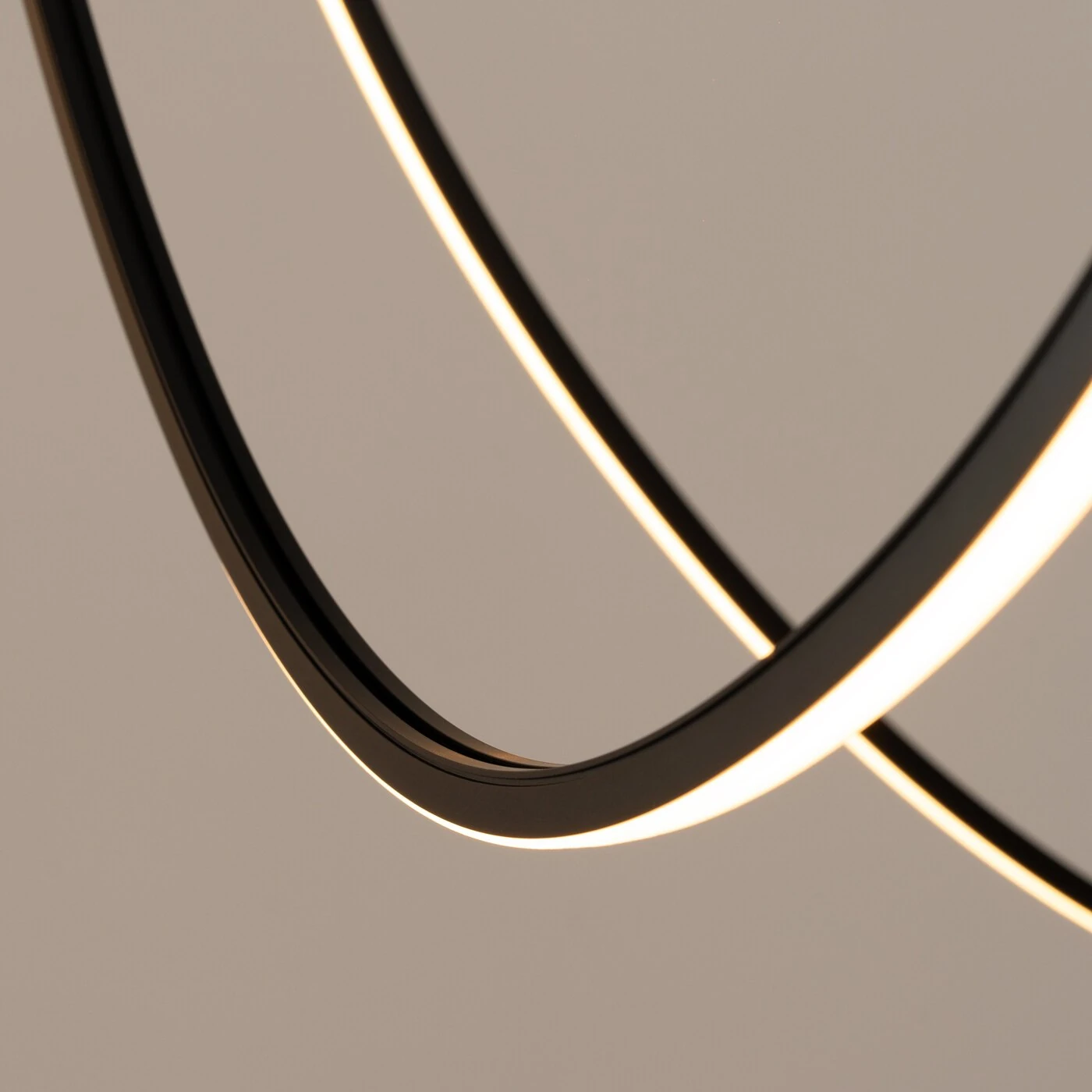 LED pendant light 47W – curved arcs, black, 3000K