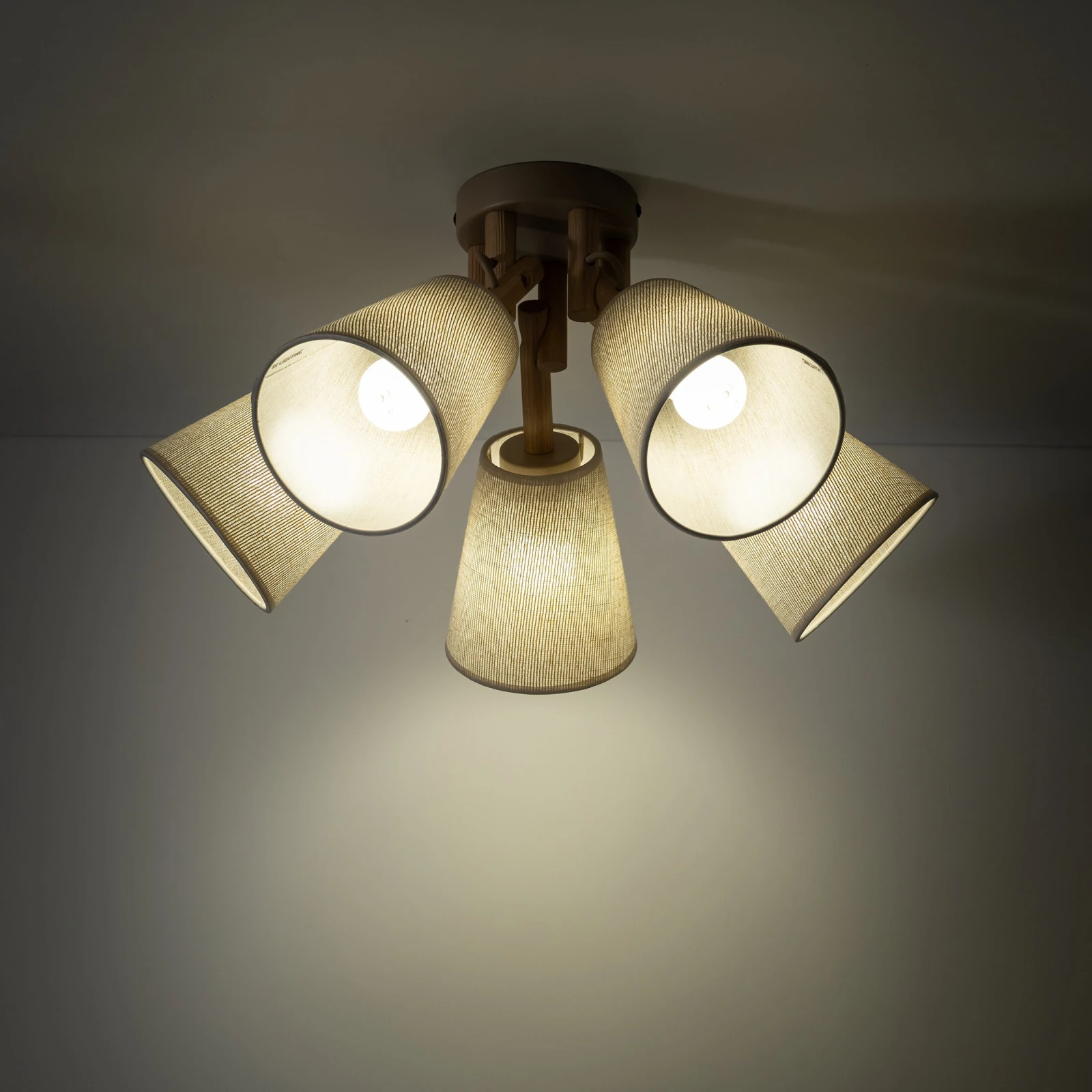 Ceiling light 5 x 15 W – fabric shades, natural wood detail
