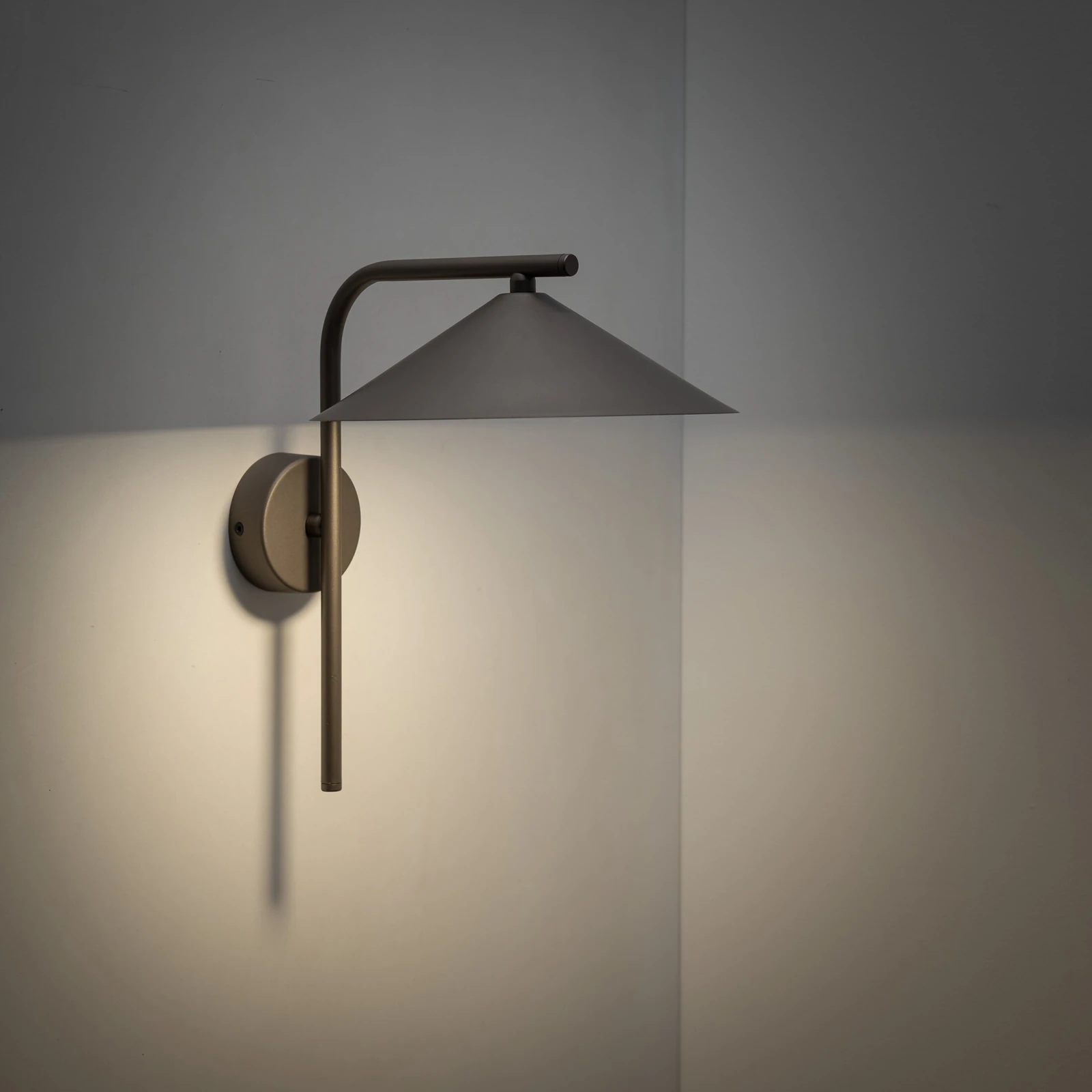 Wall light 11 W – conical, brown taupe, GX53