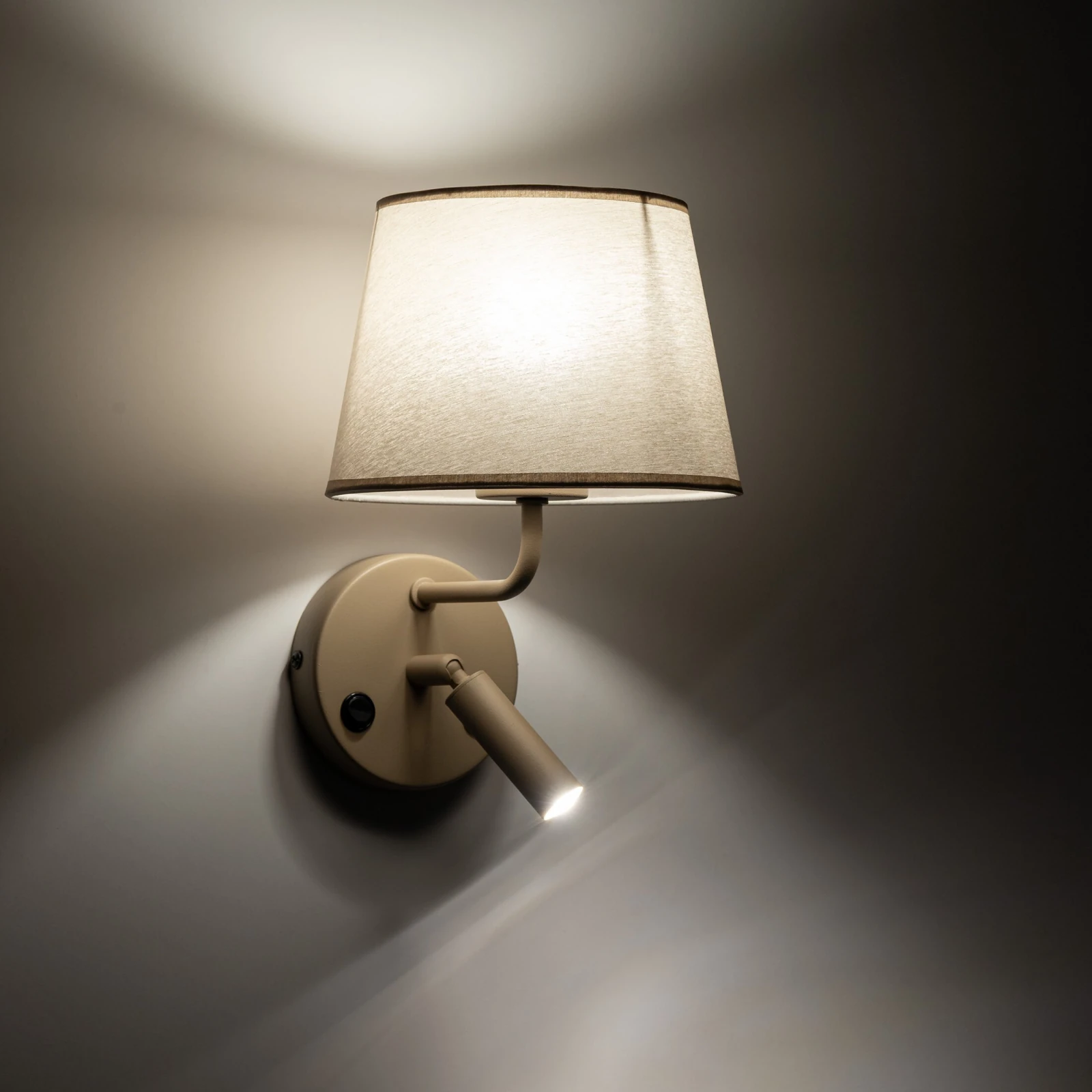 Wall light E27 and G9 – beige shade, adjustable beam