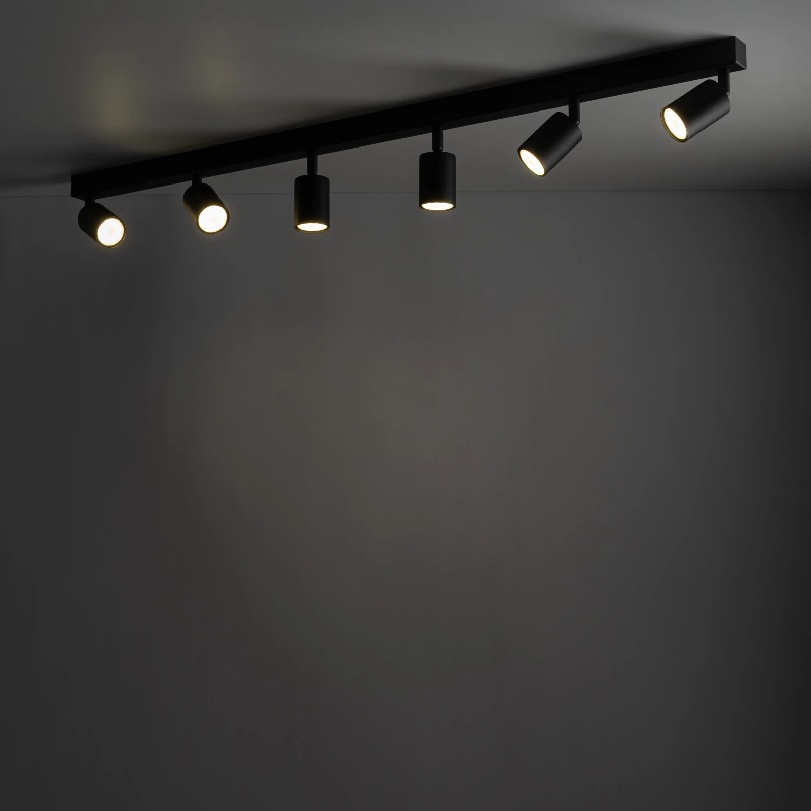 NEX ceiling light 60 W – linear, black, 6xGU10