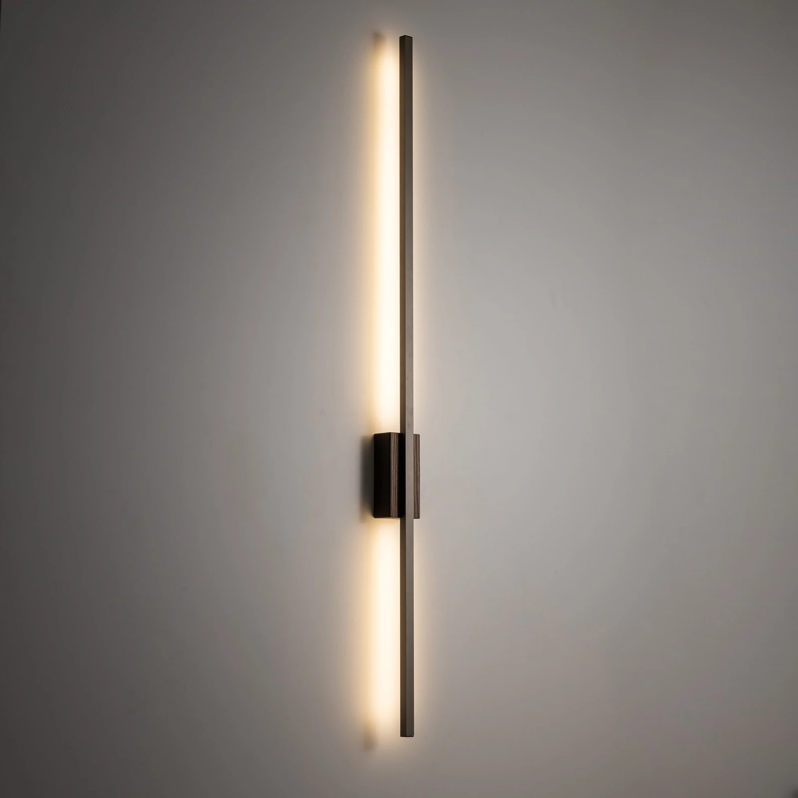 LED wall light 25 W – long linear, brown, wood accent