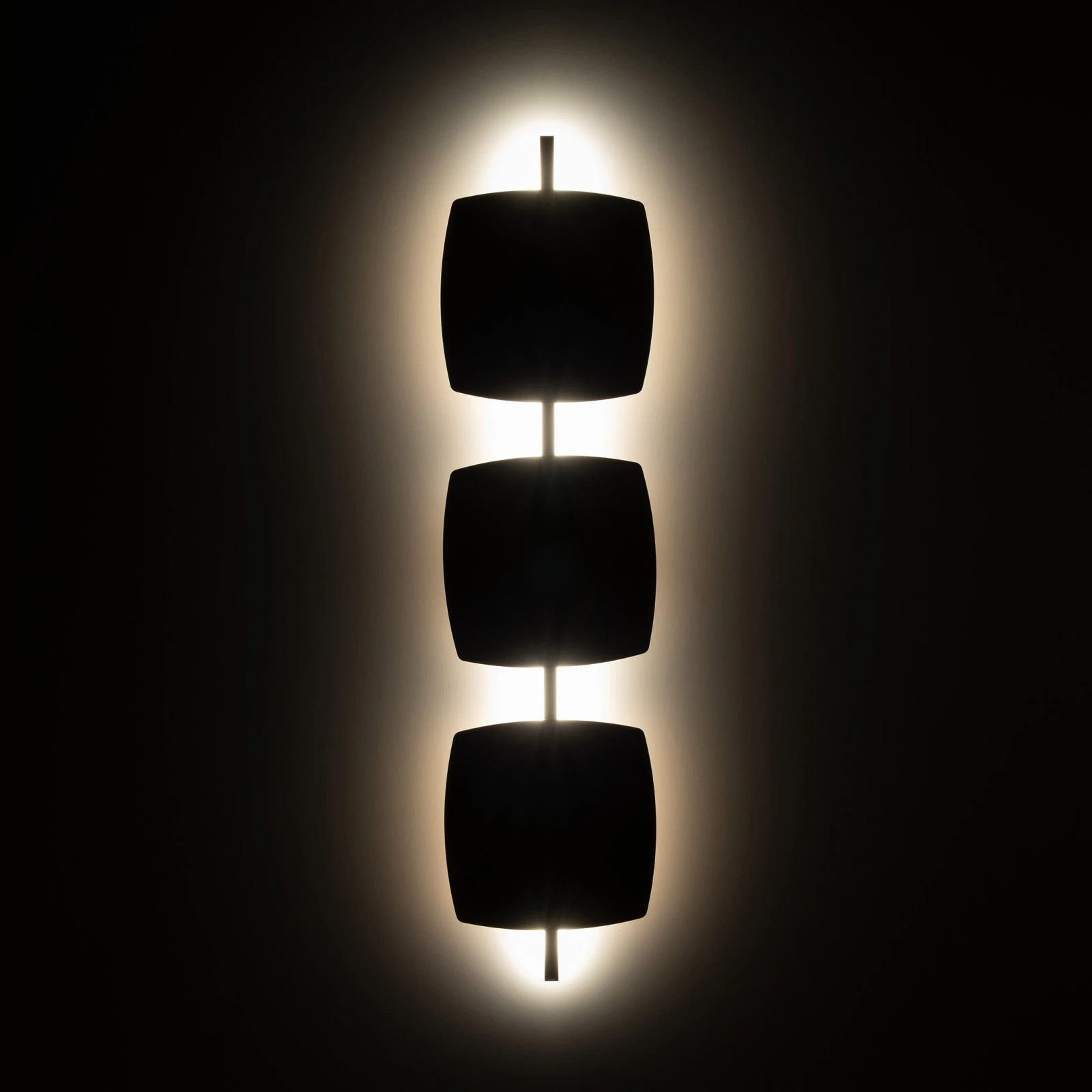 Sieninis LED šviestuvas SELVA L, 18 W, trys riešutmedžio skydeliai