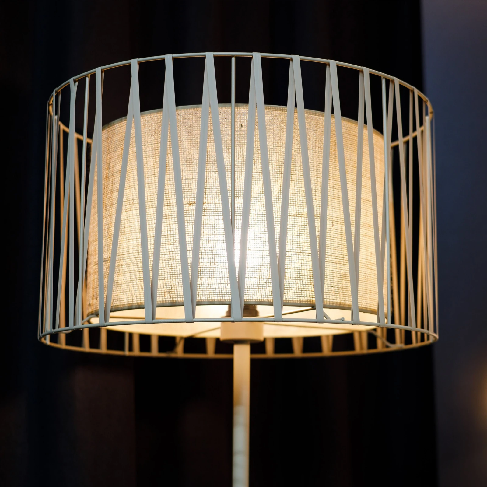 Floor lamp 1xE27 – cylindrical, beige, warm jute-lined shade