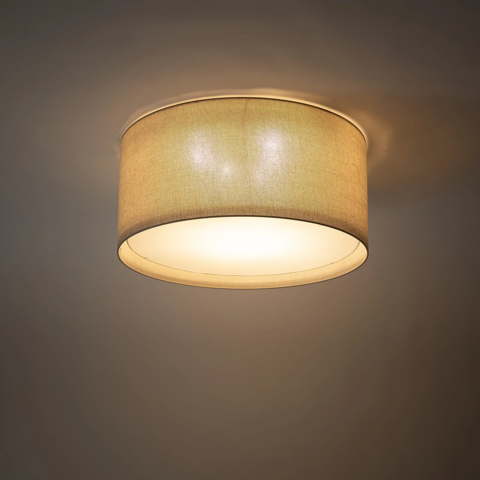 6 x E27 ceiling light – cylindrical, beige, magnetic shade