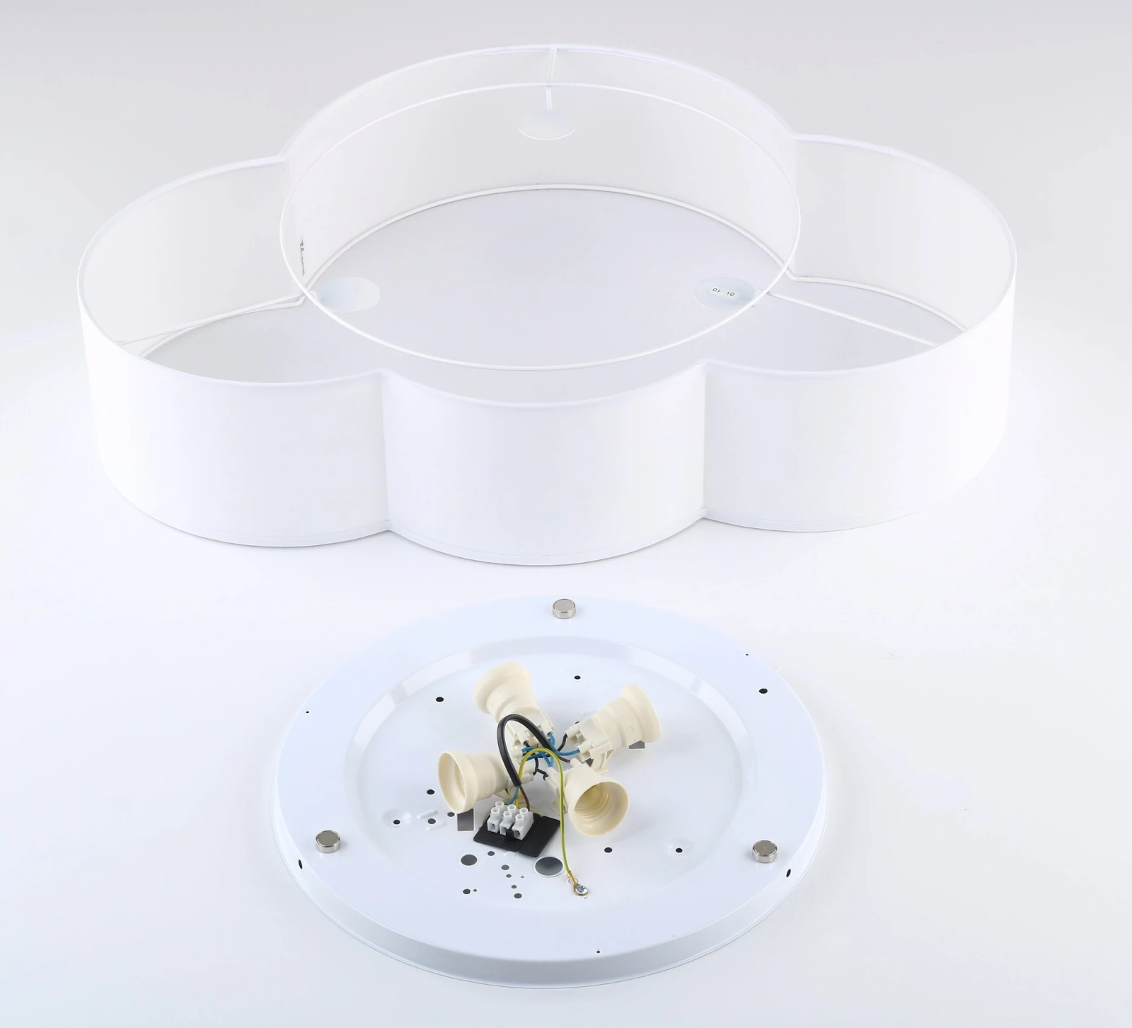 Ceiling and wall light 4 x 15 W – cloud shape, white, E27