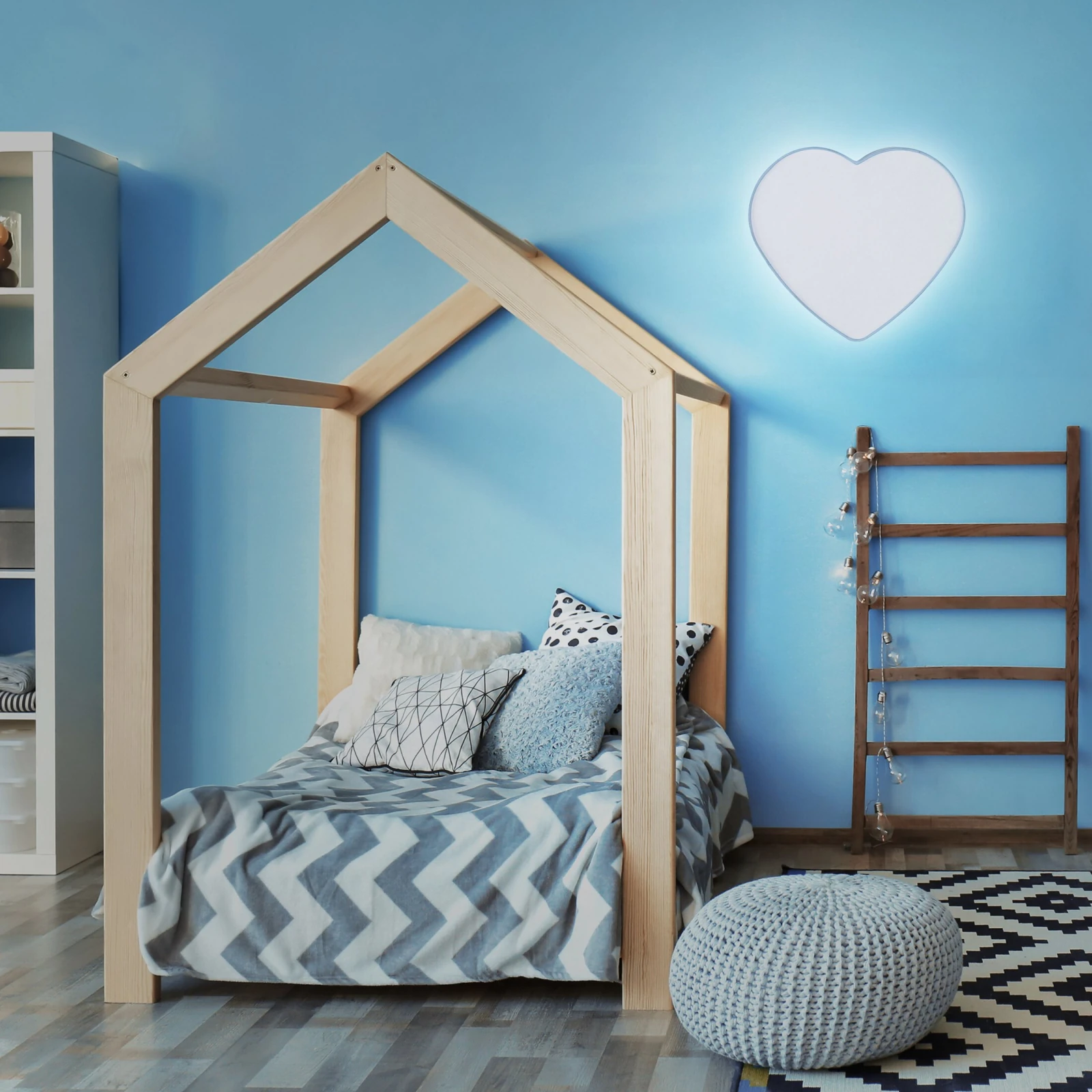 HEART 2x15 W ceiling and wall light – white and blue hearts