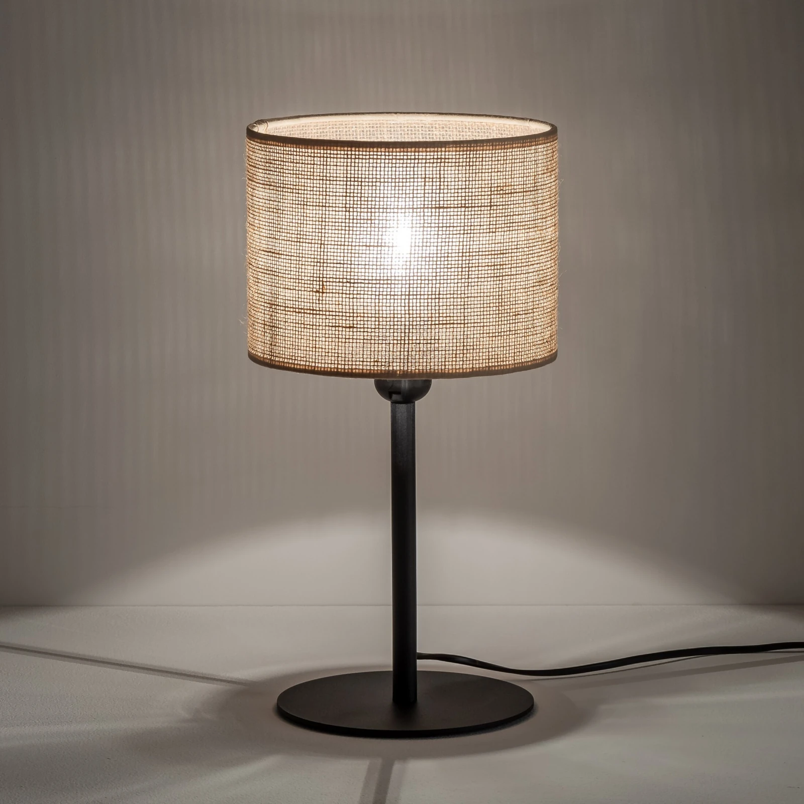 JUTA table lamp 1xE27 – natural fibre-look shade, black frame