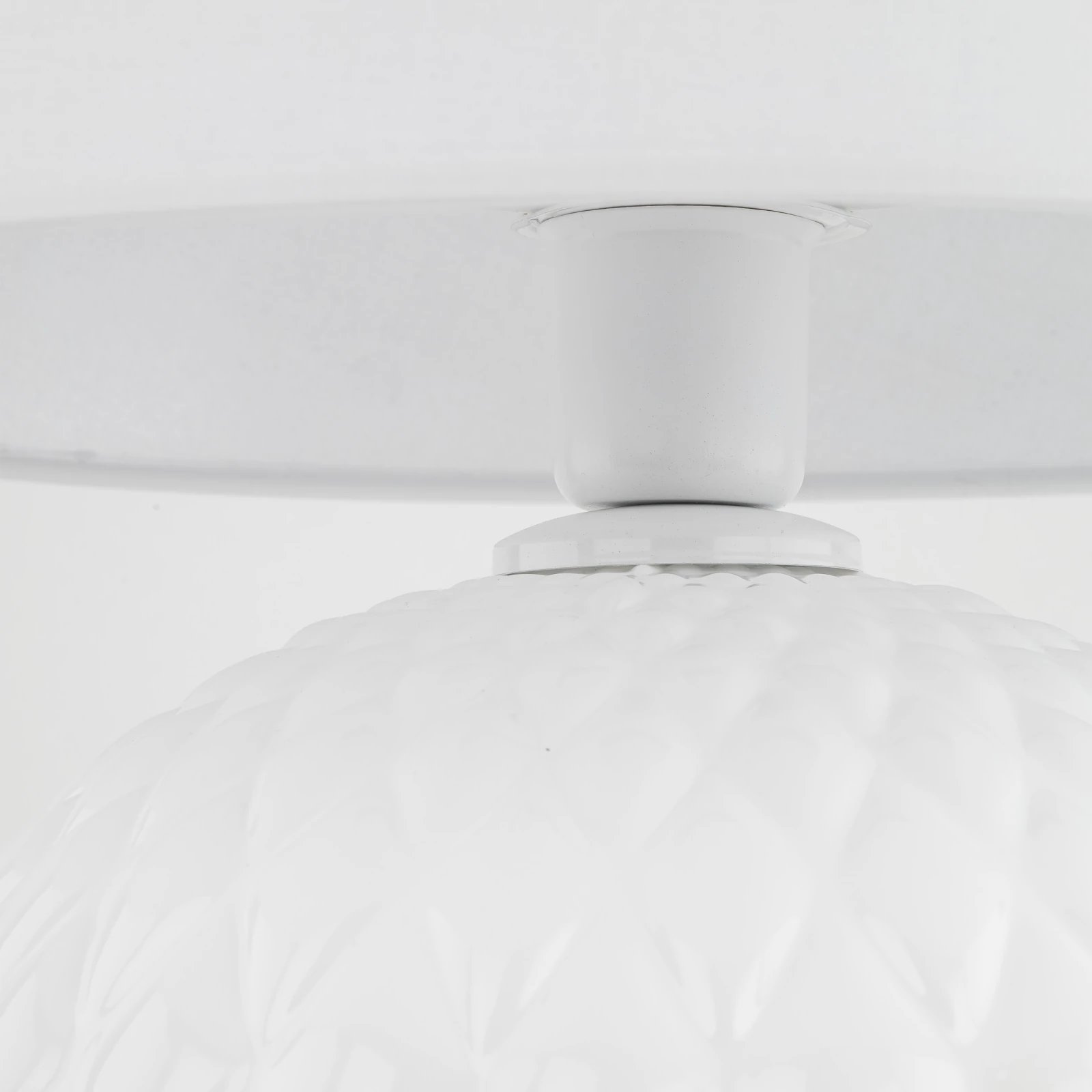 SANTANA 15 W table lamp – classic, white, E27 socket