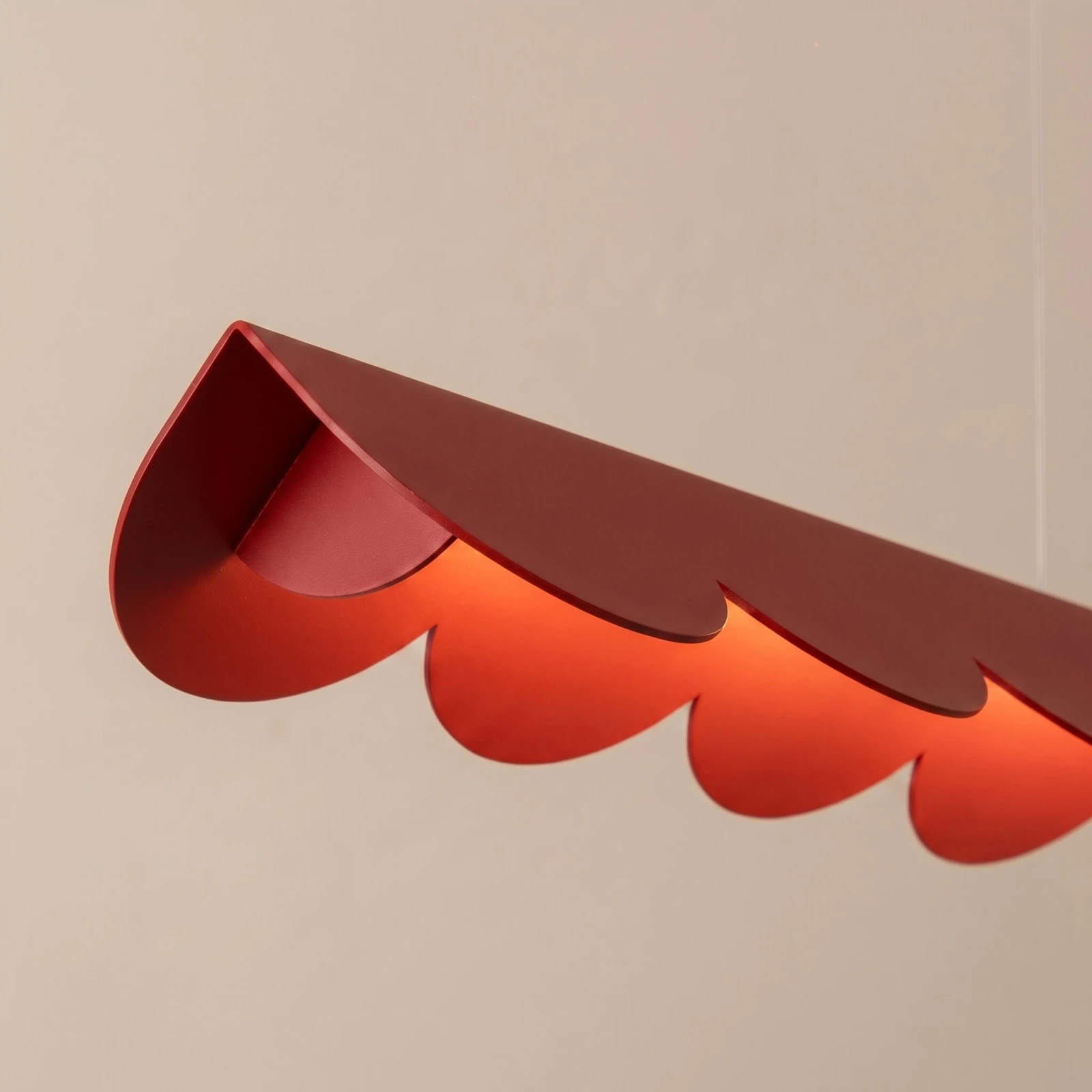 Pakabinamas šviestuvas 131 cm – linijinis, raudonas, LED 3000K