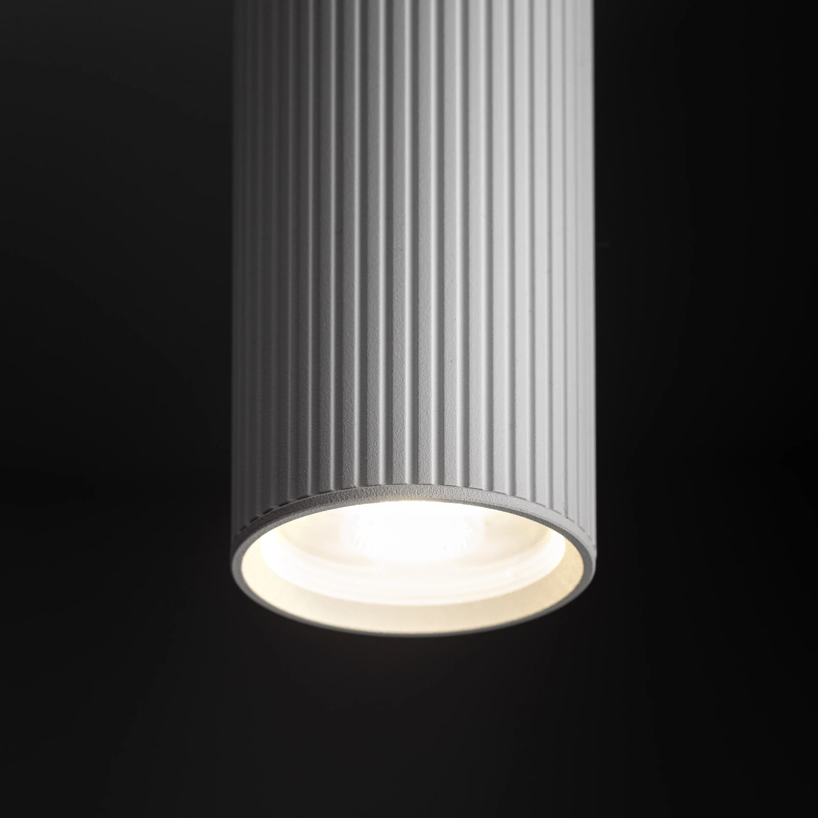TUNE S ceiling light – white ribbed cylinder, GU10