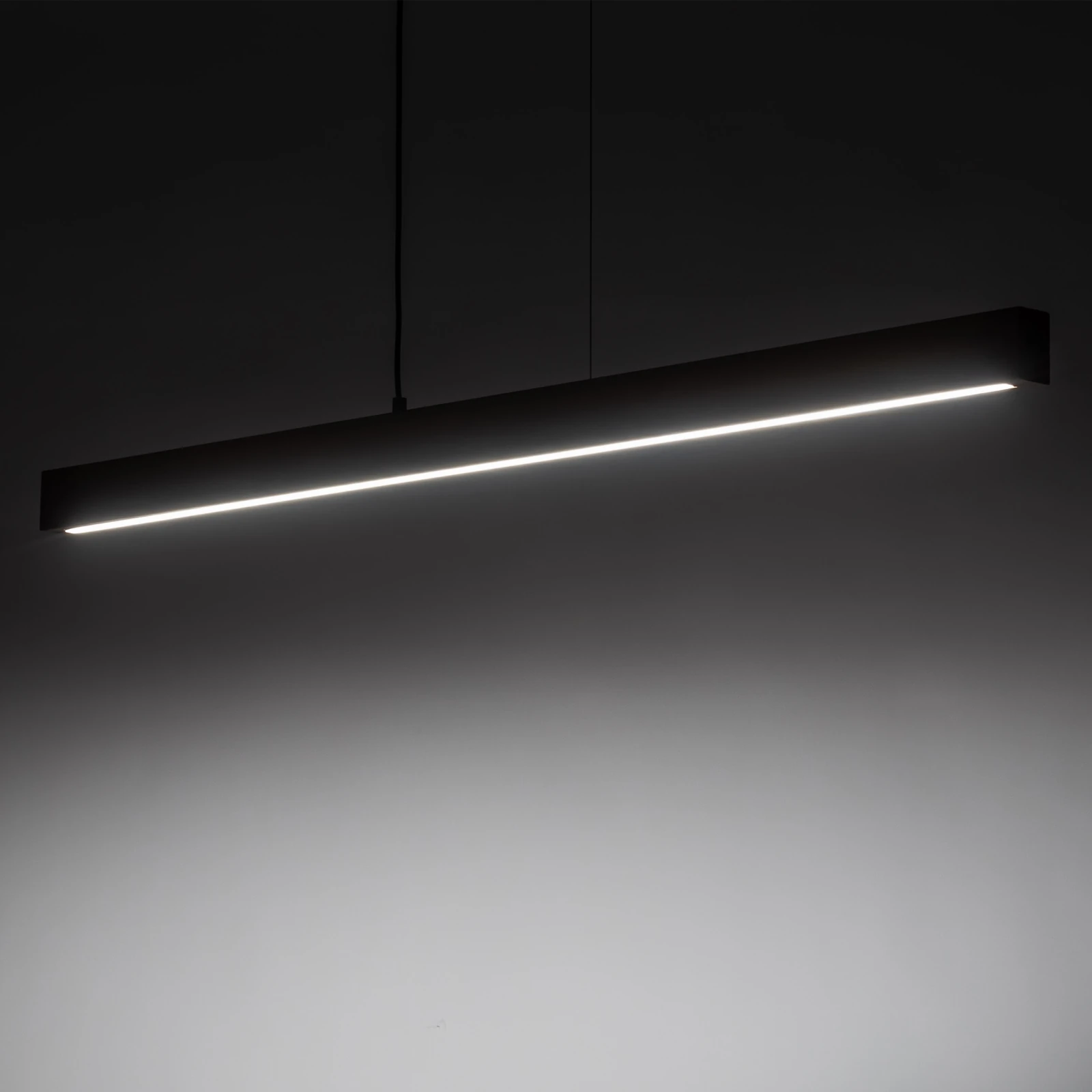 LED pendant light 13 W – linear, walnut and black, warm dimmable glow