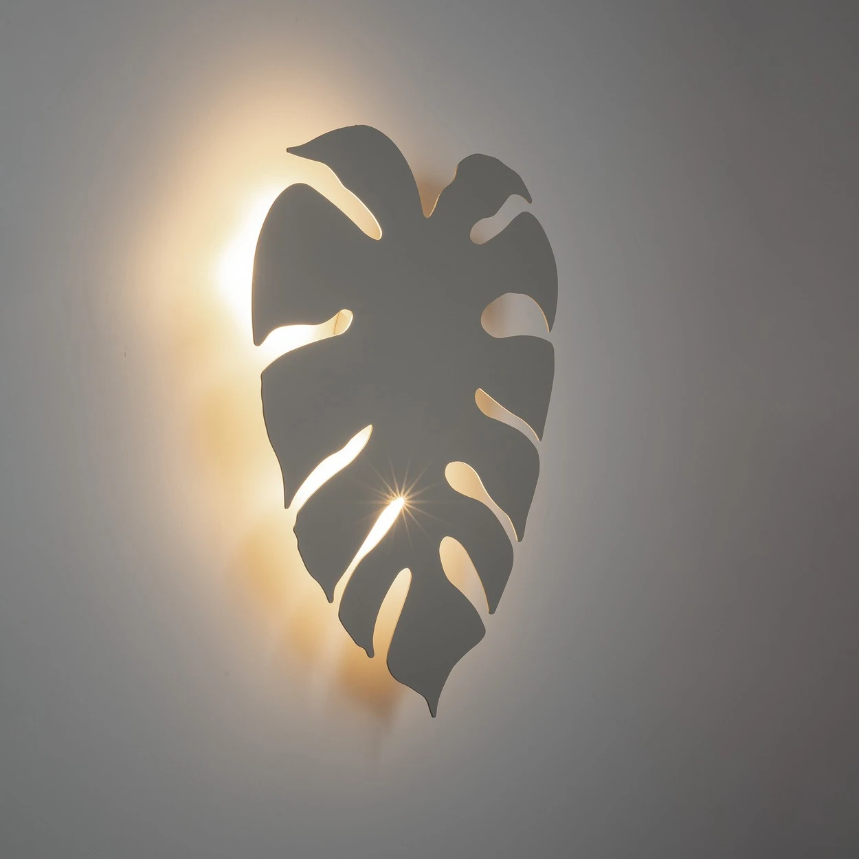 Wall light 3xG9 – leaf shape, beige, decorative accent