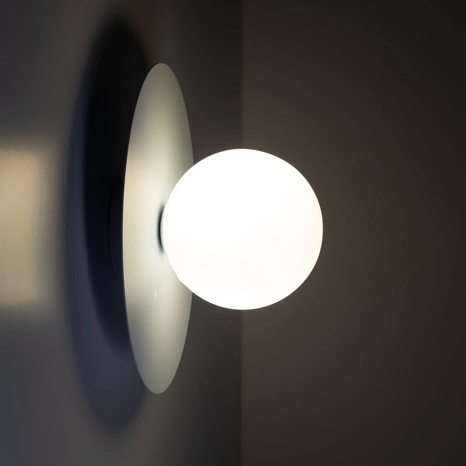 PIXI 8 W wall light – round, blue, opal glass shade