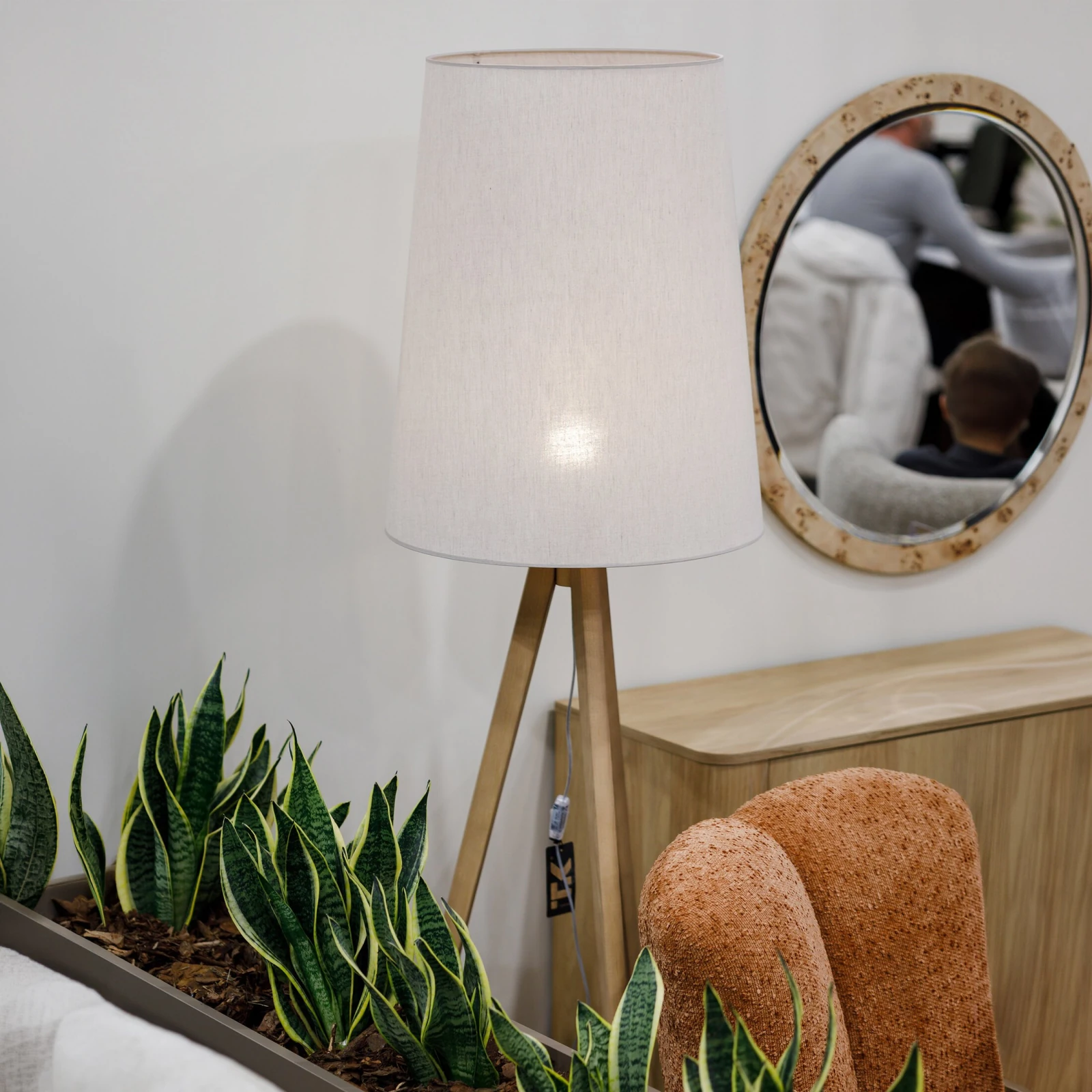 Floor lamp E27 – flax shade, pine tripod base