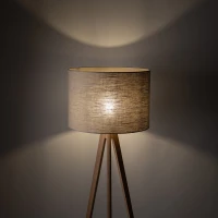 GRAND floor lamp – pine tripod, beige fabric shade - Image 3
