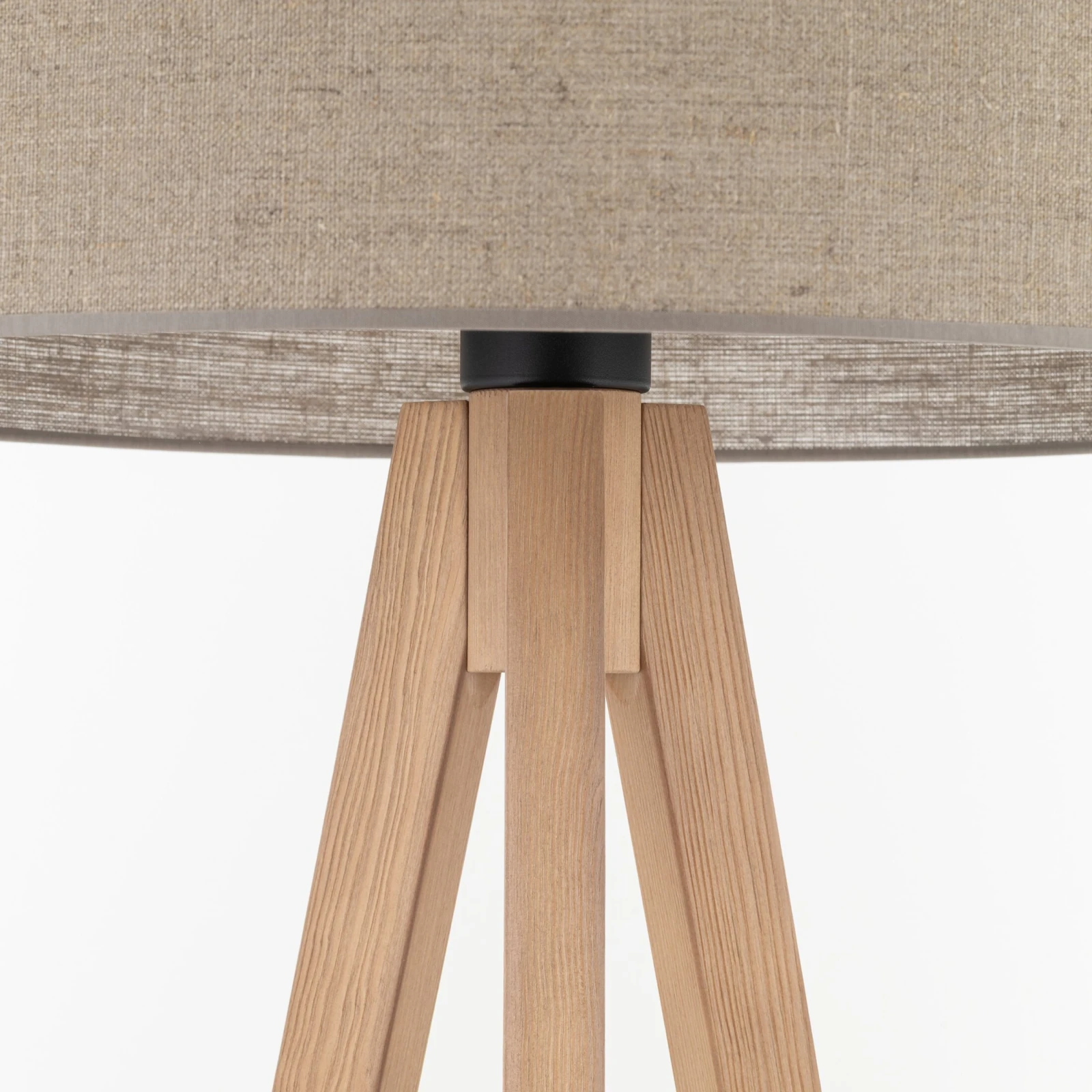 GRAND floor lamp – pine tripod, beige fabric shade