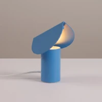 Table lamp 15 cm – curved shade, azure, warm LED - Image 1