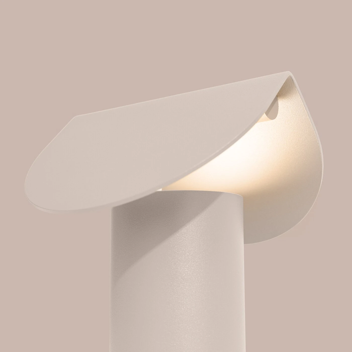 Table lamp 6.3W – cylindrical, beige, tilted shade