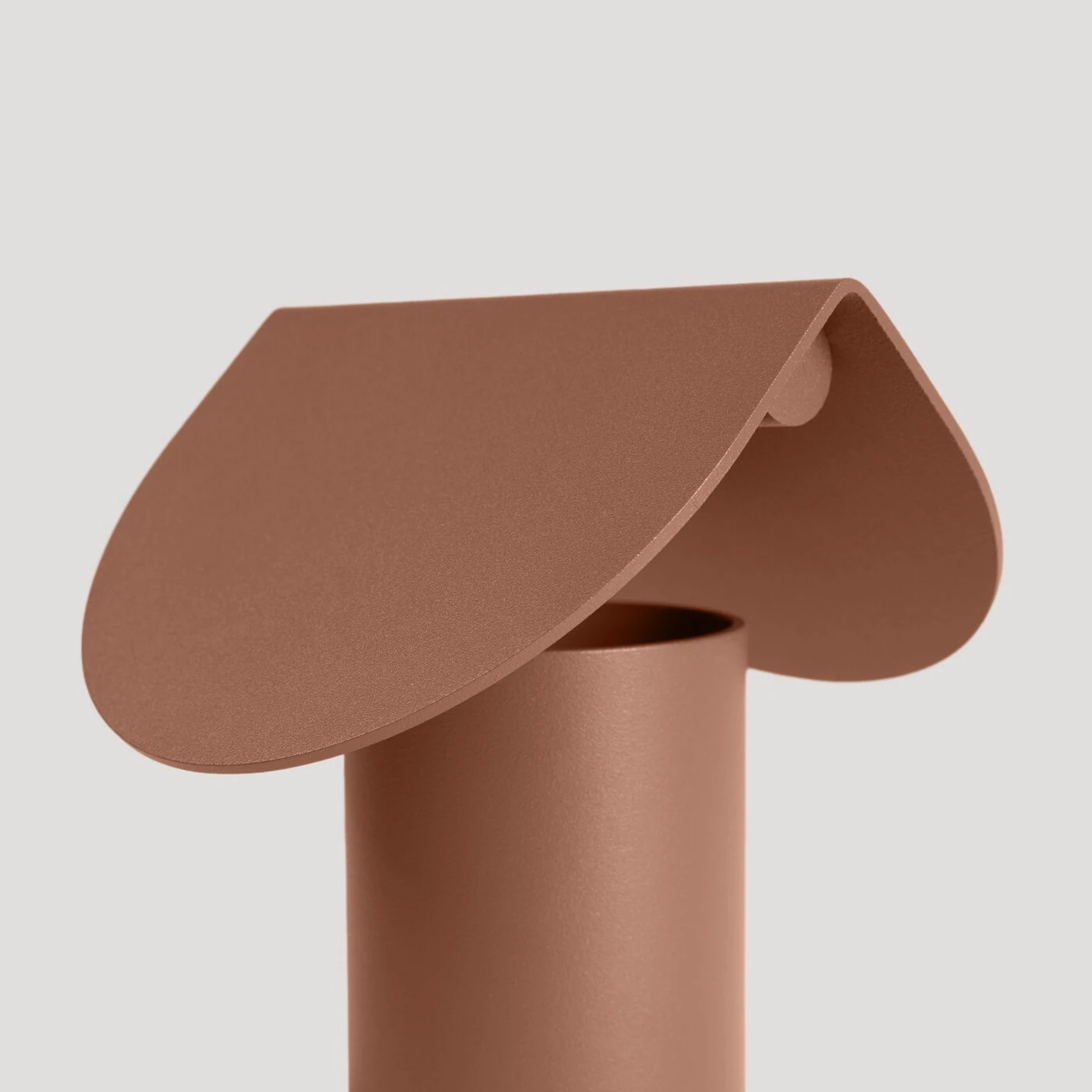 Table lamp 6.3W – cylindrical shade, mocha, warm LED light