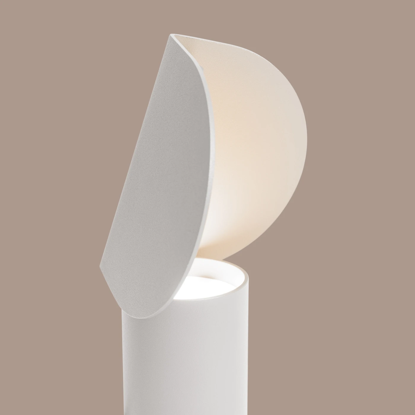Stalinis LED šviestuvas 6,3W – lenktas gaubtas, baltas, CRI93