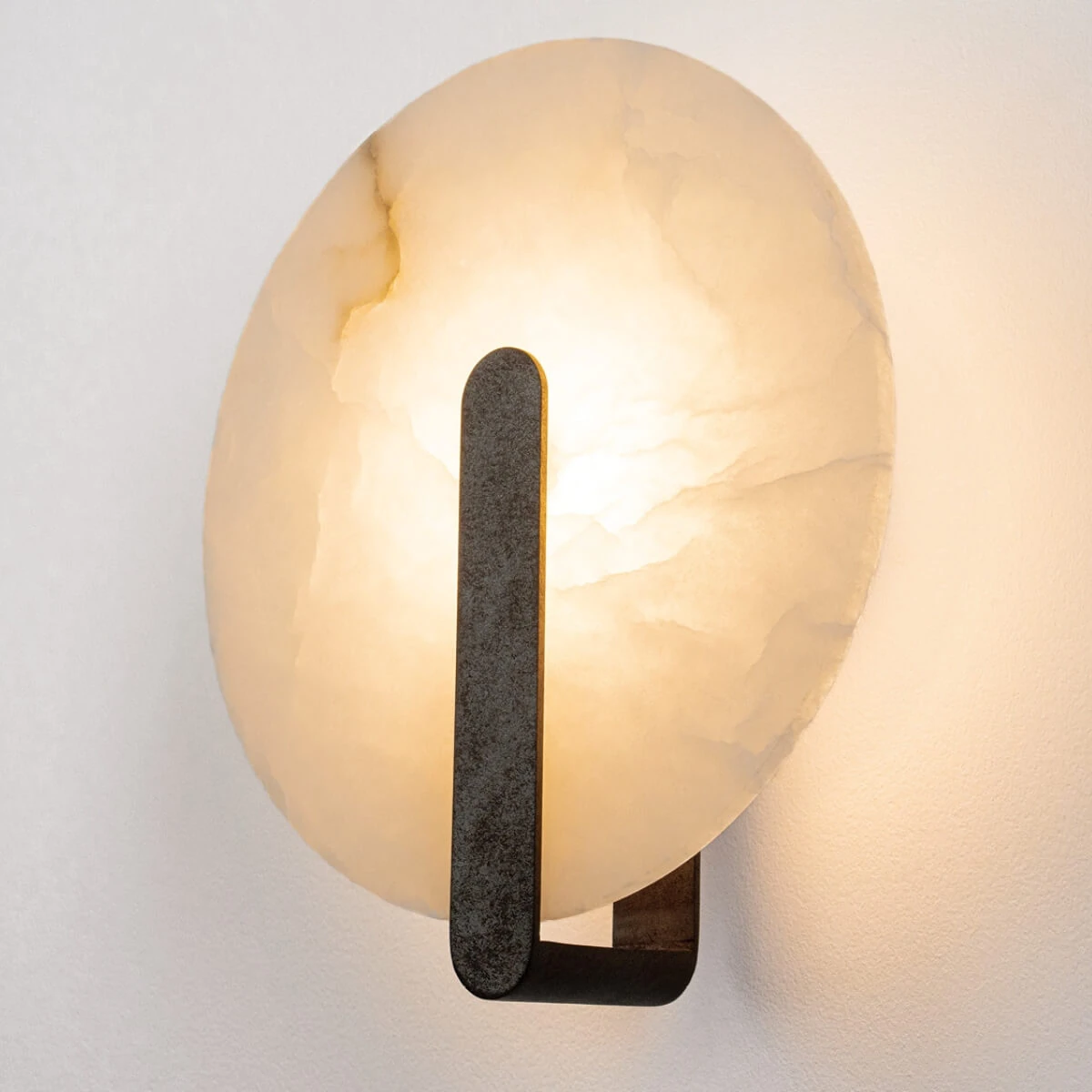LED sieninis šviestuvas Ø25 cm – apvalus, alebastras