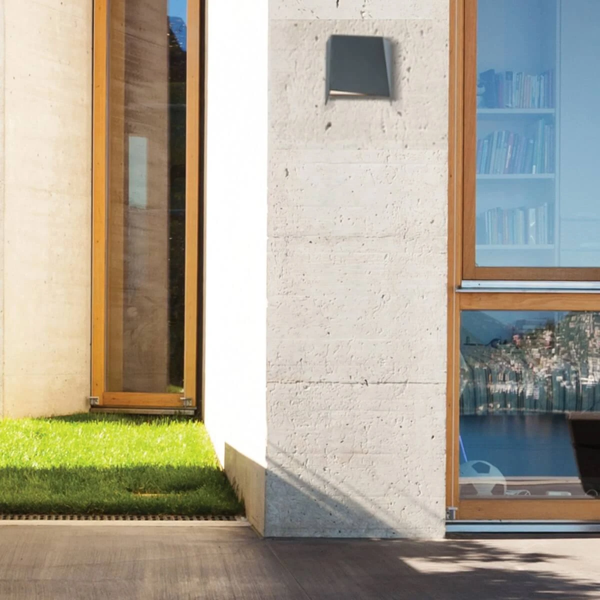Geometric LED Outdoor Wall Light, Graphite