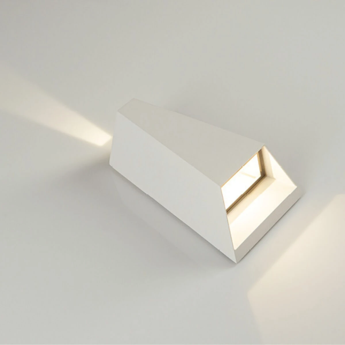 Geometrinis Lauko LED Sieninis Šviestuvas 6W 3000K, IP54 Baltas