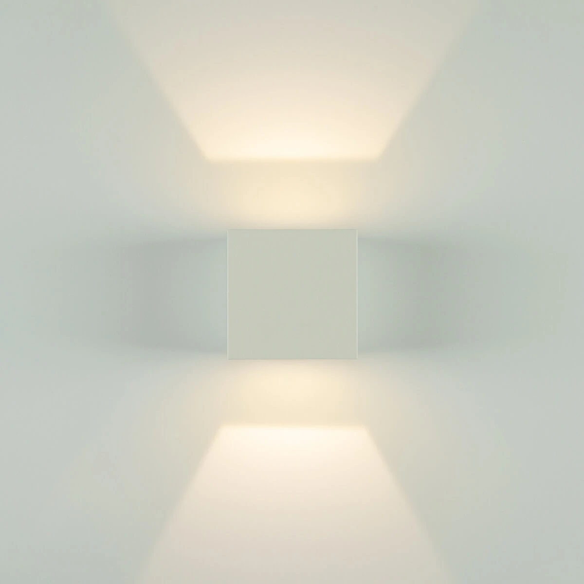 Lauko sieninis LED šviestuvas Up/Down 6W 3000K smėlio baltos spalvos, 9x9cm