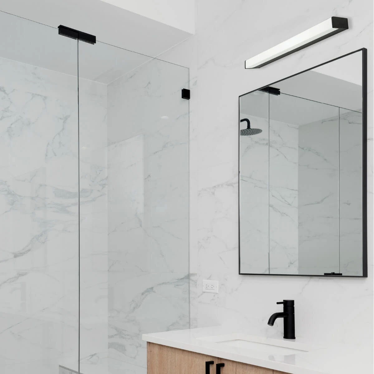 Bathroom LED Light 16W 3000K IP44 Black Matt