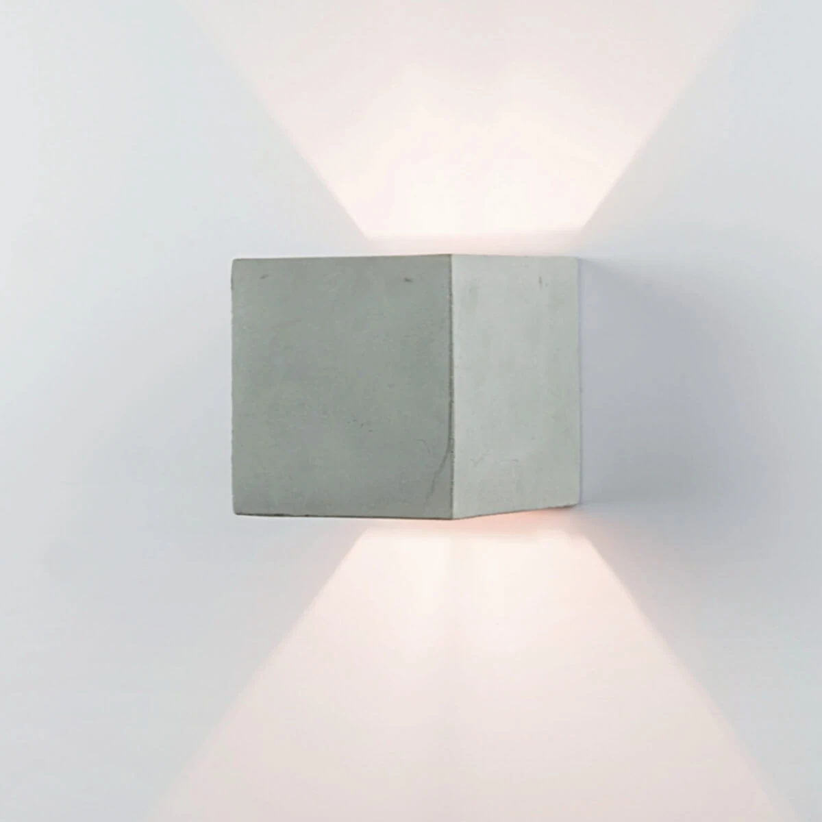 Betoninis sieninis šviestuvas aukštyn/žemyn 11.5cm