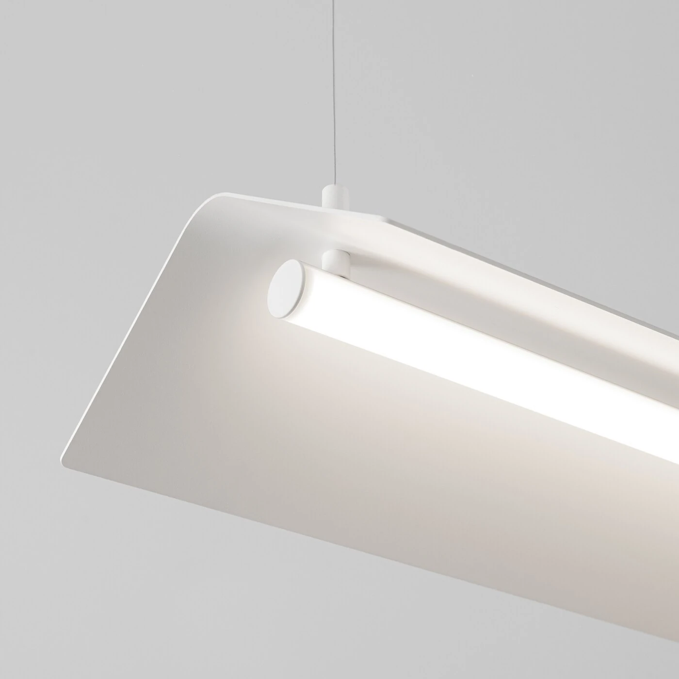 Pakabinamas LED šviestuvas 150 cm – linijinis, baltas, CRI98