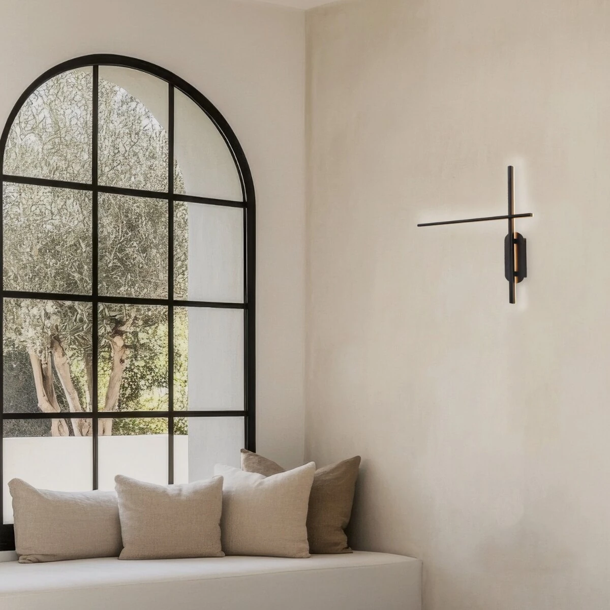 Minimalist Matt Black LED Wall Sconce
